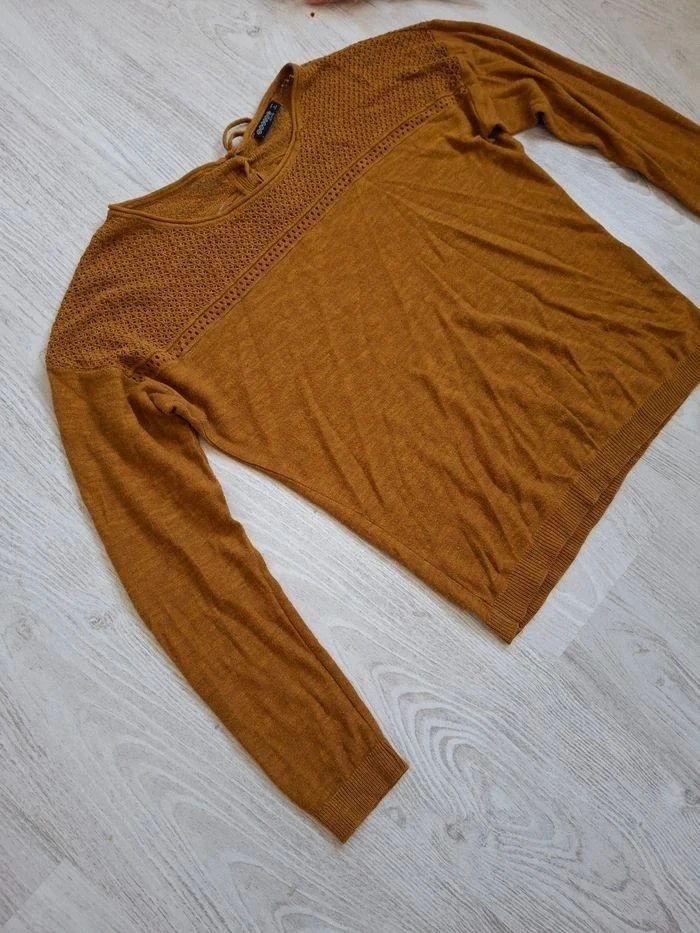 Jersey de mujer color camello con detalles calados Bonobo - Talla L – photo 3